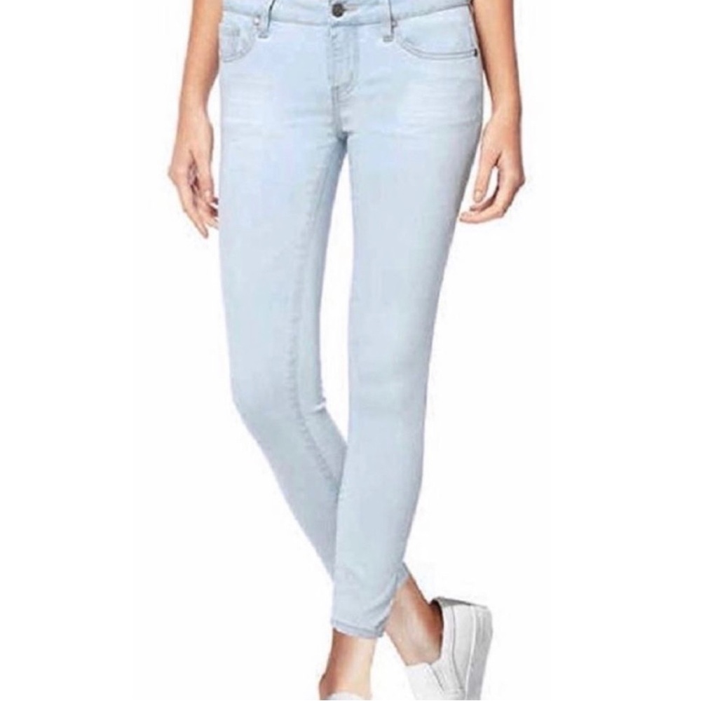 Buffalo David Bitton Capri Jeans Women's 8/29 Mid-Rise Super Soft Light Denim
